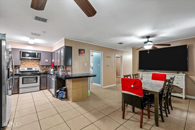 2500 La Vonne Circle, Bossier City, LA 71111