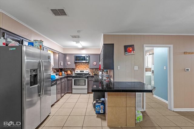 2500 La Vonne Circle, Bossier City, LA 71111