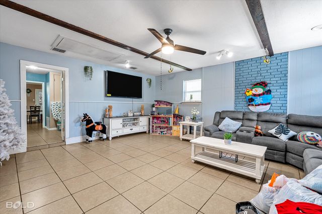 2500 La Vonne Circle, Bossier City, LA 71111