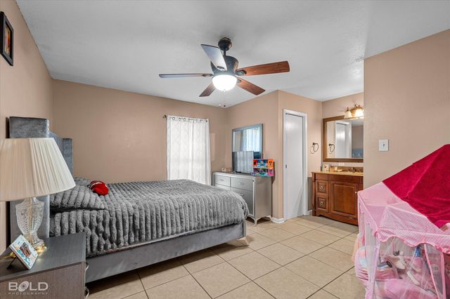 2500 La Vonne Circle, Bossier City, LA 71111