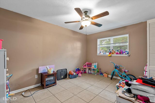 2500 La Vonne Circle, Bossier City, LA 71111