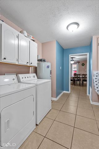 2500 La Vonne Circle, Bossier City, LA 71111