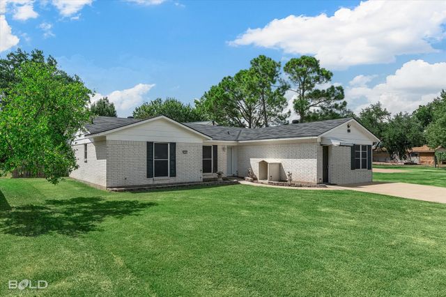 2500 La Vonne Circle, Bossier City, LA 71111