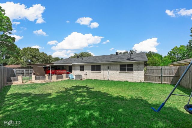 2500 La Vonne Circle, Bossier City, LA 71111