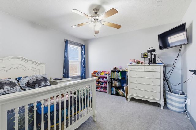 1930 N Seabrook Drive, Nixa, MO 65714