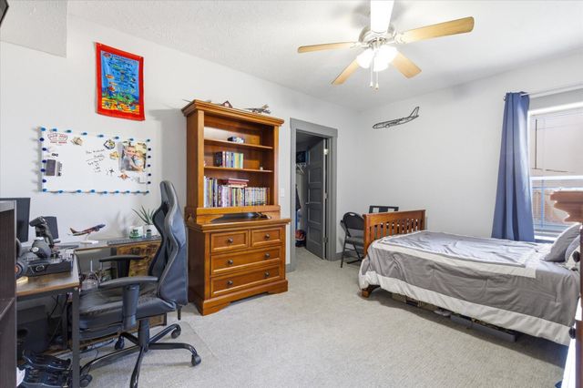 1930 N Seabrook Drive, Nixa, MO 65714