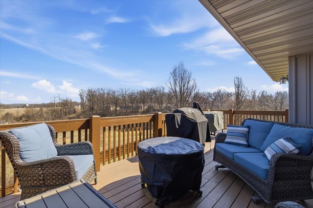 1930 N Seabrook Drive, Nixa, MO 65714