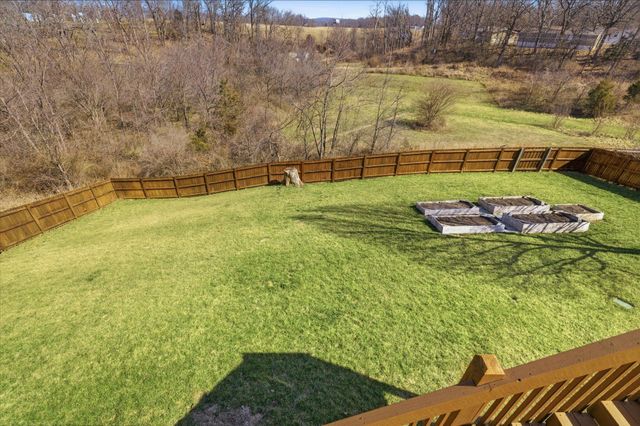 1930 N Seabrook Drive, Nixa, MO 65714