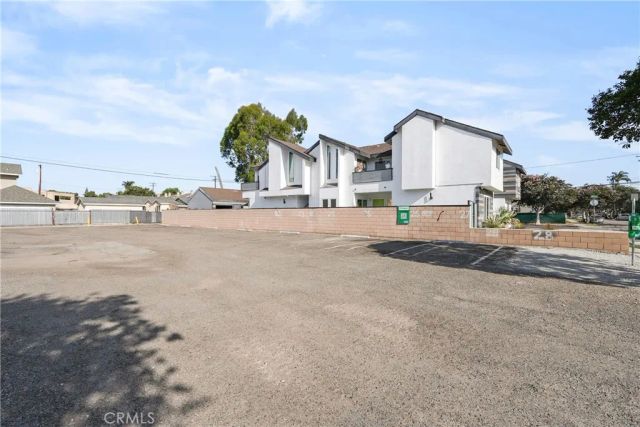 846 N Van Ness, Santa Ana, CA 92701