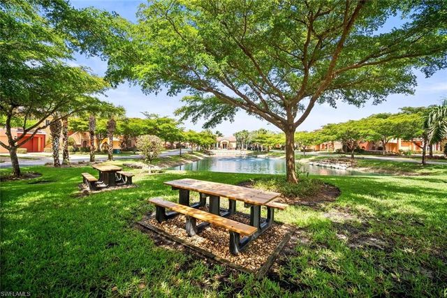 8641 Piazza Del Lago CIR 201, Estero, FL 33928