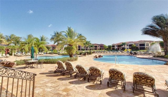 8641 Piazza Del Lago CIR 201, Estero, FL 33928