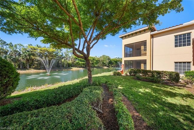 8641 Piazza Del Lago CIR 201, Estero, FL 33928