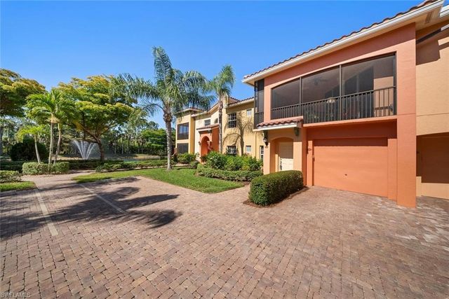 8641 Piazza Del Lago CIR 201, Estero, FL 33928