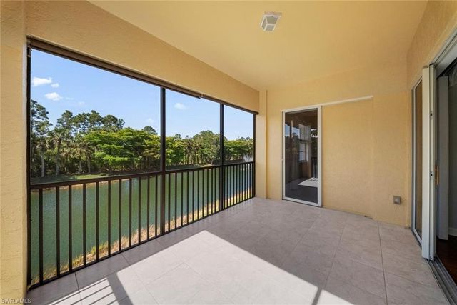 8641 Piazza Del Lago CIR 201, Estero, FL 33928
