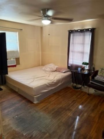 3233 Evans Avenue, Fort Worth, TX 76110