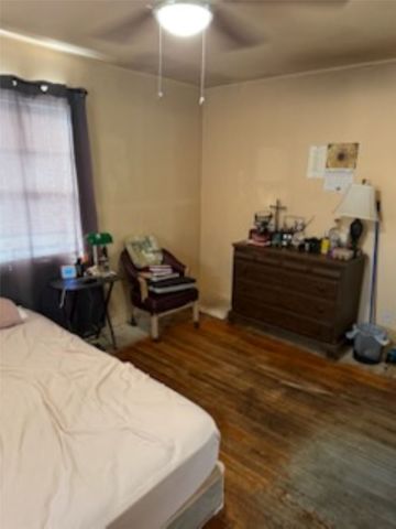 3233 Evans Avenue, Fort Worth, TX 76110