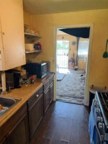 3233 Evans Avenue, Fort Worth, TX 76110