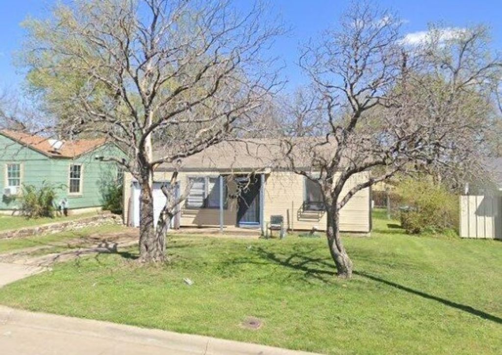 3233 Evans Avenue, Fort Worth, TX 76110