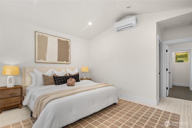 636 11th Avenue, Kirkland, WA 98033