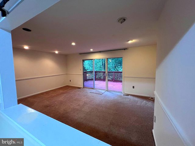 13303 WATERSIDE CIR, Germantown, MD 20874