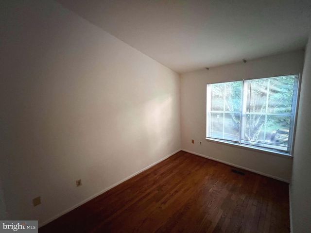 13303 WATERSIDE CIR, Germantown, MD 20874