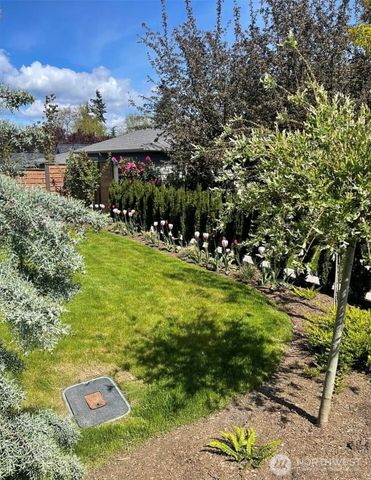1819 7th Street W, Kirkland, WA 98033