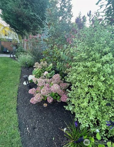 1819 7th Street W, Kirkland, WA 98033