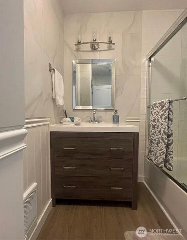 1819 7th Street W, Kirkland, WA 98033