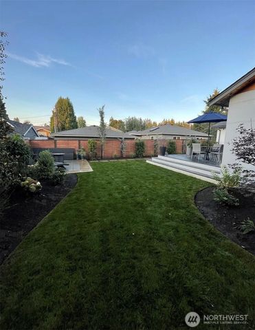 1819 7th Street W, Kirkland, WA 98033
