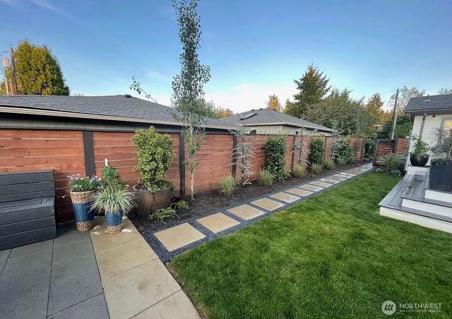 1819 7th Street W, Kirkland, WA 98033