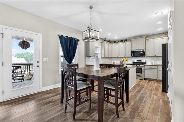 829 Riverwalk Manor Drive, Dallas, GA 30132