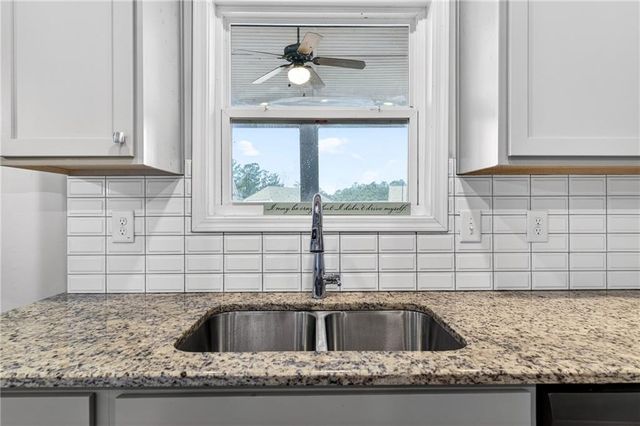 829 Riverwalk Manor Drive, Dallas, GA 30132