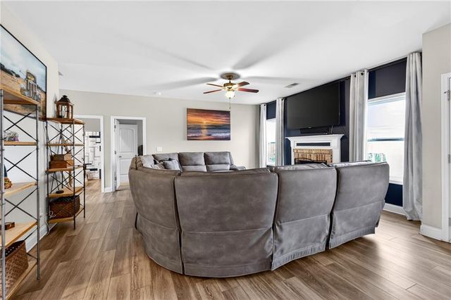 829 Riverwalk Manor Drive, Dallas, GA 30132