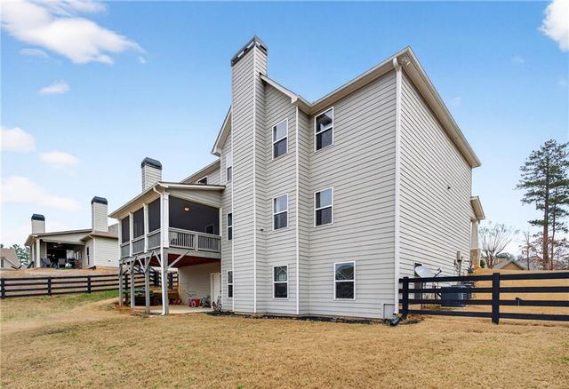 829 Riverwalk Manor Drive, Dallas, GA 30132