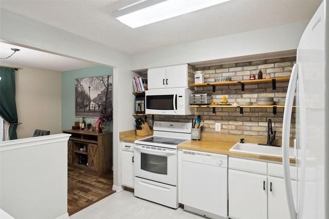 5271 WHITSTABLE WAY 2504, Orlando, FL 32812