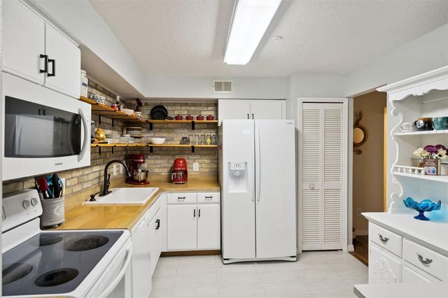 5271 WHITSTABLE WAY 2504, Orlando, FL 32812