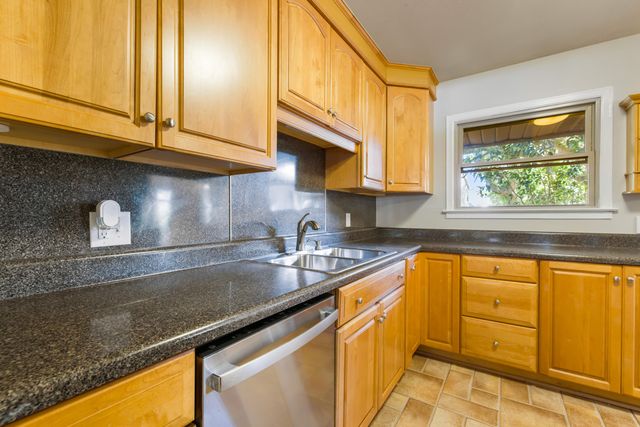 2111 Barbour Drive, Charleston, SC 29414