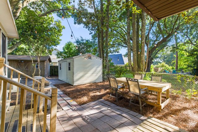 2111 Barbour Drive, Charleston, SC 29414