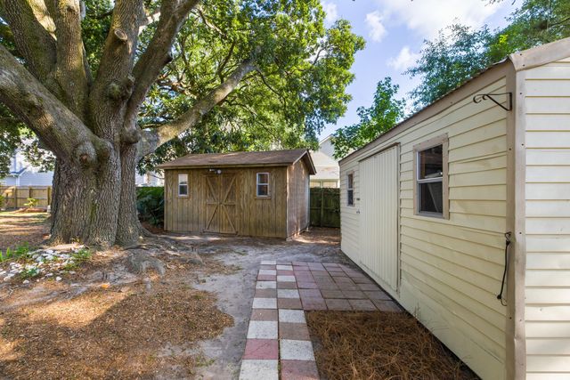 2111 Barbour Drive, Charleston, SC 29414