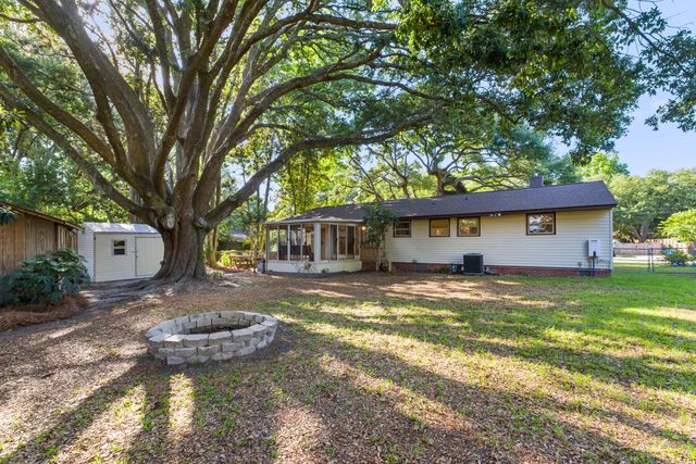 2111 Barbour Drive, Charleston, SC 29414