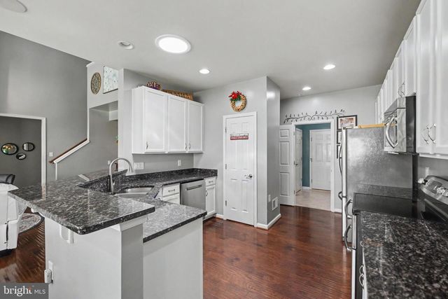 35 BATTERY POINT DR, Fredericksburg, VA 22406