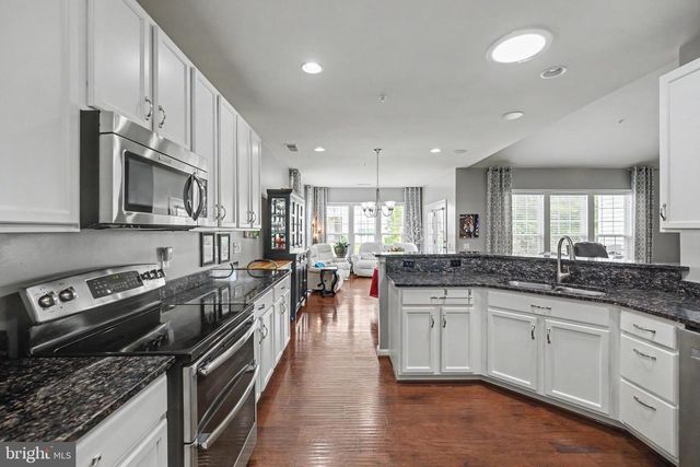 35 BATTERY POINT DR, Fredericksburg, VA 22406