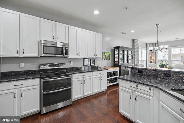35 BATTERY POINT DR, Fredericksburg, VA 22406