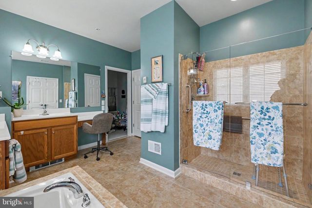 35 BATTERY POINT DR, Fredericksburg, VA 22406