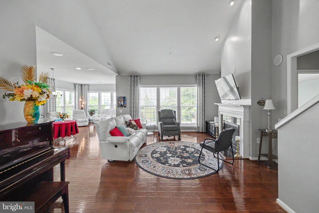 35 BATTERY POINT DR, Fredericksburg, VA 22406