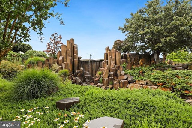 35 BATTERY POINT DR, Fredericksburg, VA 22406