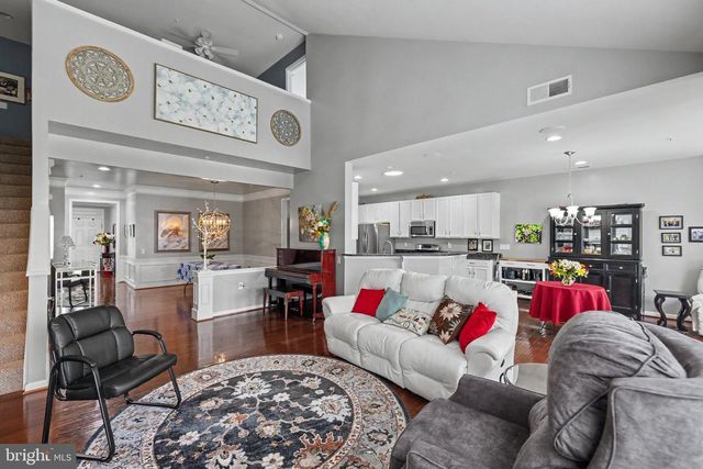 35 BATTERY POINT DR, Fredericksburg, VA 22406