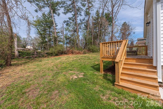 5 White Avenue, Asheville, NC 28803