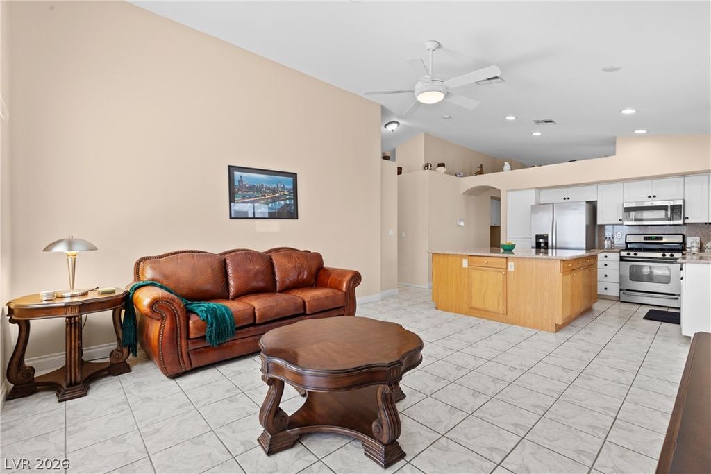 Image 12 of property listing at 9014 Sandy Slate Way, Las Vegas, NV 89123