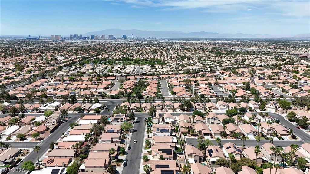 Image 40 of property listing at 9014 Sandy Slate Way, Las Vegas, NV 89123